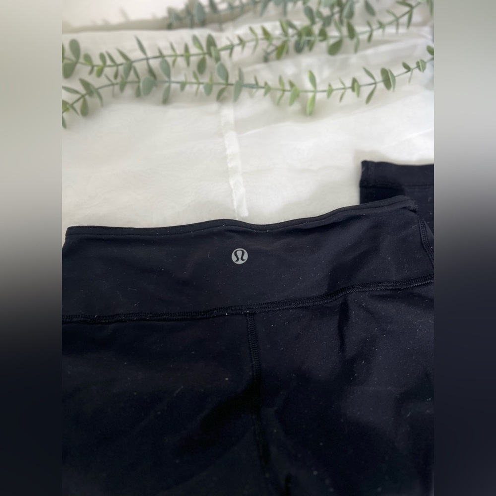 Lululemon Wunder Under Hi-Rise 7/8 Tight Black Size 4 - Picture 9 of 9